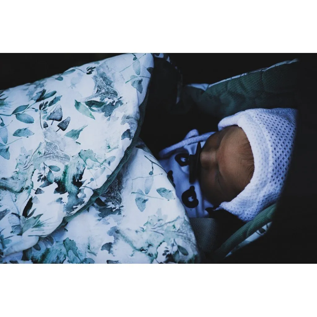 Makaszka Car Seat Blanket (Sage Green)