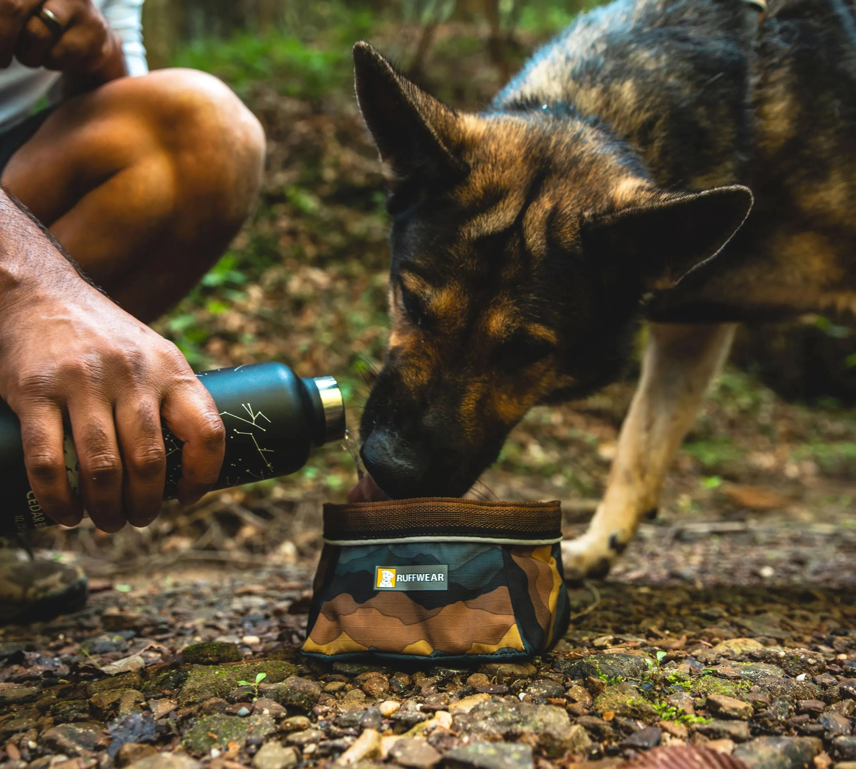 Ruffwear Quencher™ Collapsible Dog Food & Water Bowl (Moonlight Mountains)