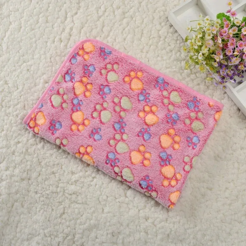 Warm Soft Pet Blanket: Plush Sleeping Mat for Dogs and Cats